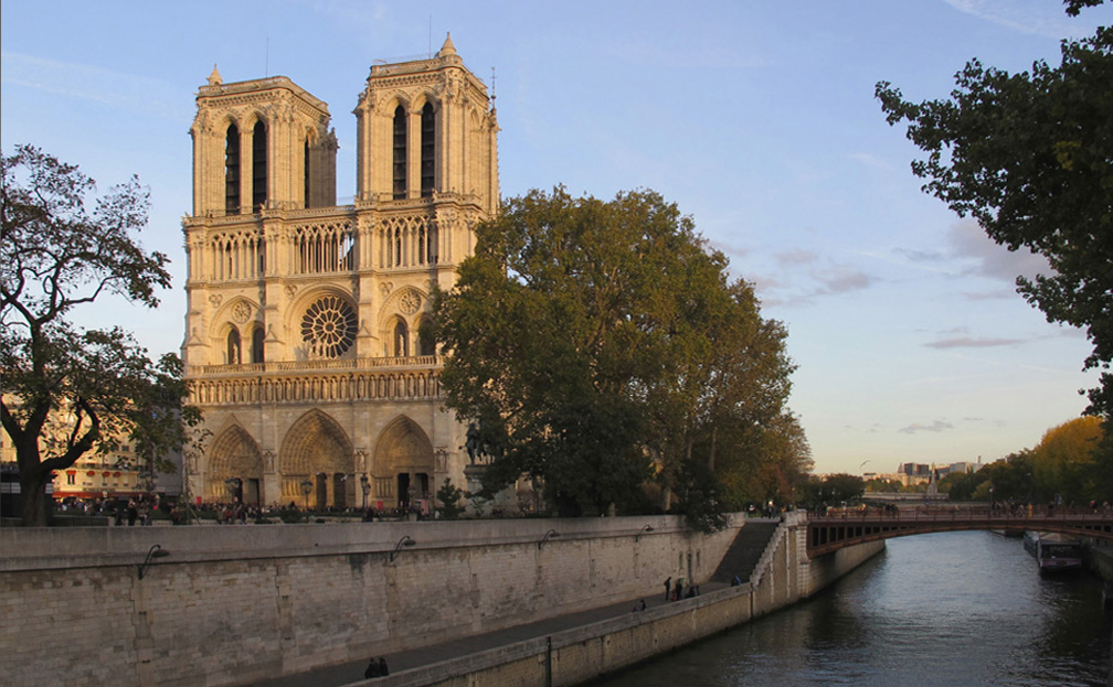 Notre Dame de Paris di Victor Hugo - Calliope - Arte Narrativa